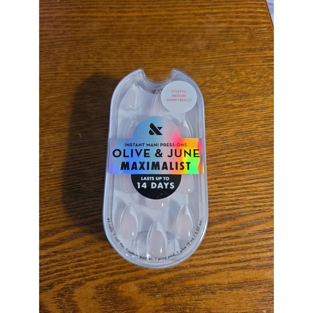Olive & June +Bubble Instant Mani Maximalist 42ct‎ [Brand New]